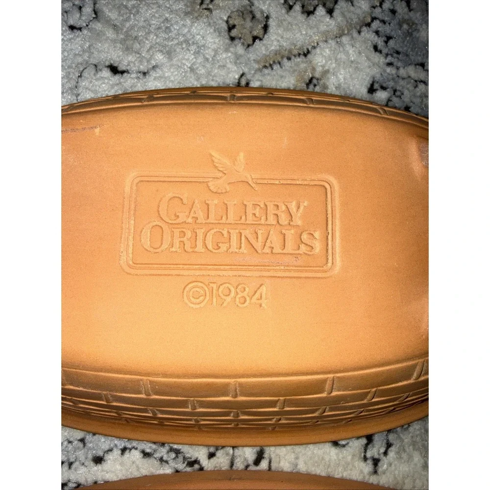 Farm 1984 Terra Cotta Clay Farm Baking Dish Dutch Oven Vintage Cottage